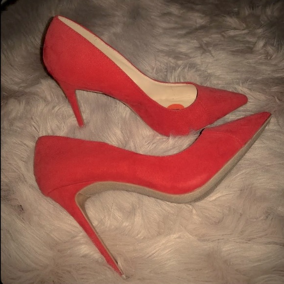Wild Diva Lounge Red Pointy Toe Pumps size 8.5 - Picture 7 of 7
